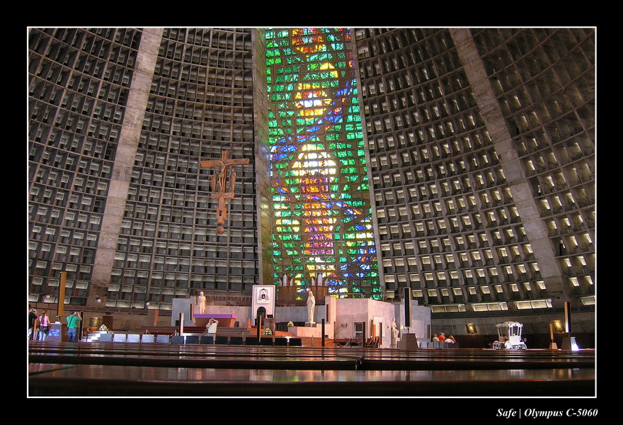 2005 - 11 - Rio - cathedrale 08.JPG